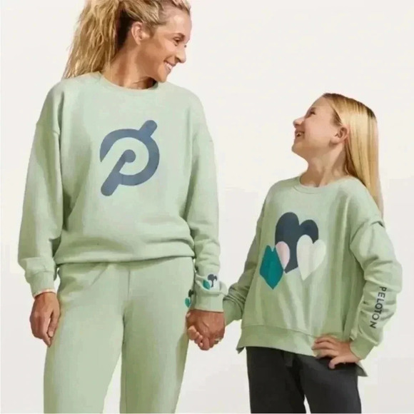 Peloton Mother’s Day My Heart Pullover Sweetheart Size M - Picture 6 of 14